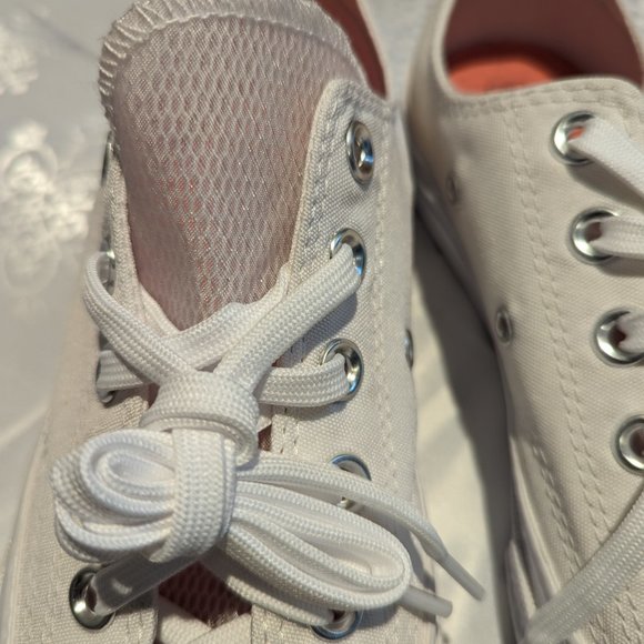 White Converse Chuck Taylor Sneakers - Picture 2 of 8